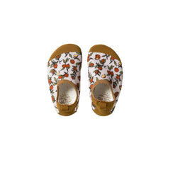 Pommegrenate | Water Shoes | White Swan